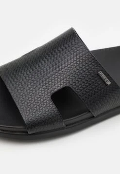 Aldo MONDI - Pantolette Flach - Black -Aldo Verkaufsgeschäft 3e79b201191e462f9c72539e4d27fc00