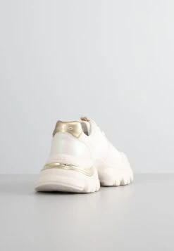 Aldo ENZIA PILLOW WALK - Sneaker Low - Gold/clear Multi-coloured 8 Aldo ENZIA PILLOW WALK - Sneaker Low - Gold/clear Multi-coloured -Aldo Verkaufsgeschäft 44d0e31bf9564ebfbcf4d4ad24003666