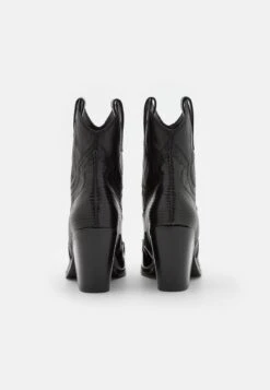 Aldo NURODEO FLEX - Cowboy-/Bikerstiefelette - Black 9 Aldo NURODEO FLEX - Cowboy-/Bikerstiefelette - Black -Aldo Verkaufsgeschäft 6320a125b22d423589dad7b829c2d449
