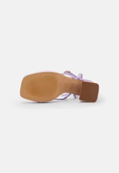 Aldo Plateausandalette - Light Purple -Aldo Verkaufsgeschäft a3724aaaeef745e3ab536e54cf2604df
