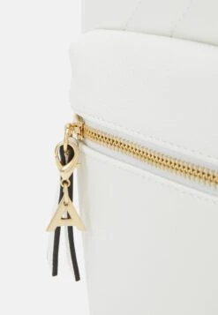 Aldo JERERRARI - Tagesrucksack - White -Aldo Verkaufsgeschäft f2fefa48ce6b49c6851b34601a21829f